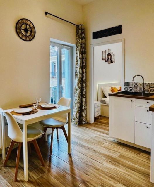 Charmant Et Lumineux Appartement Монпелие Екстериор снимка